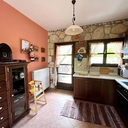 Stone Rokosini 보우르보우로우